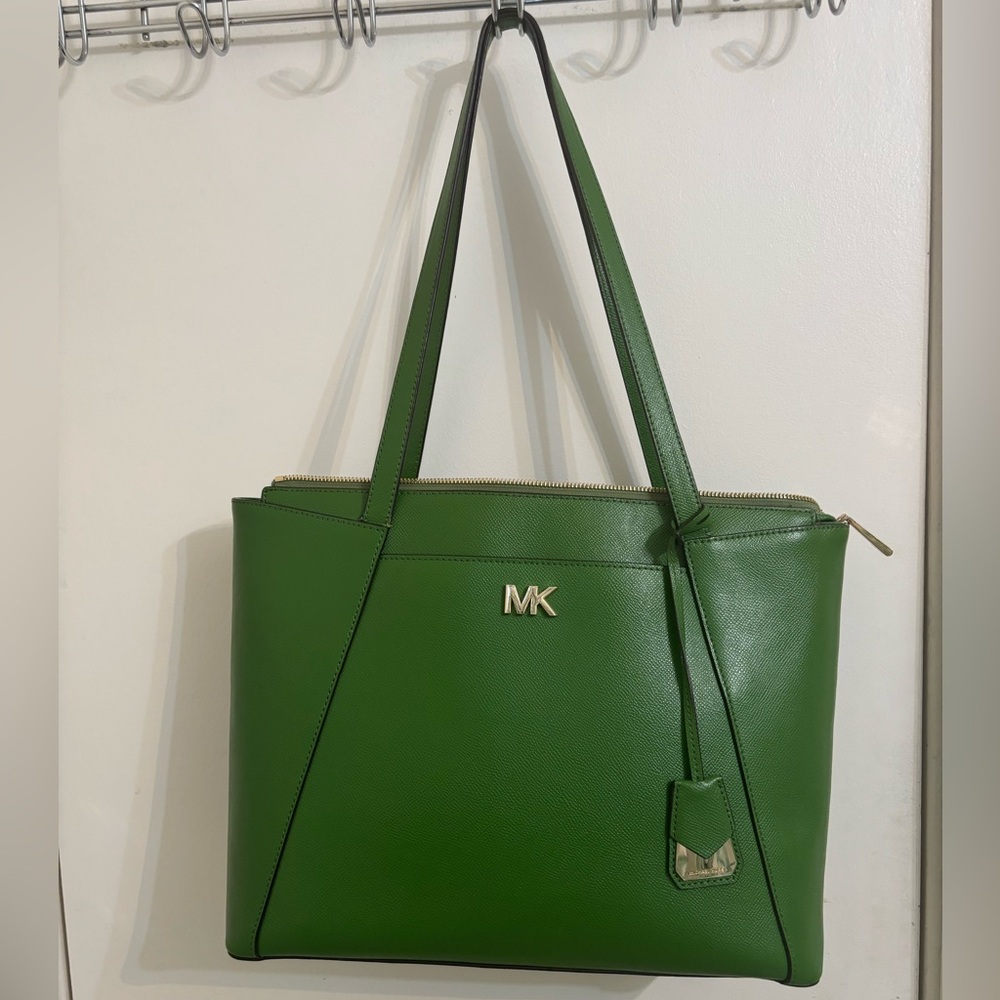 MICHAEL Michael Kors Maddie Green Leather Tote Bag
